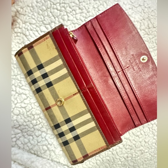 Burberry Continental Wallet Brown and Red - Picture 4 of 16